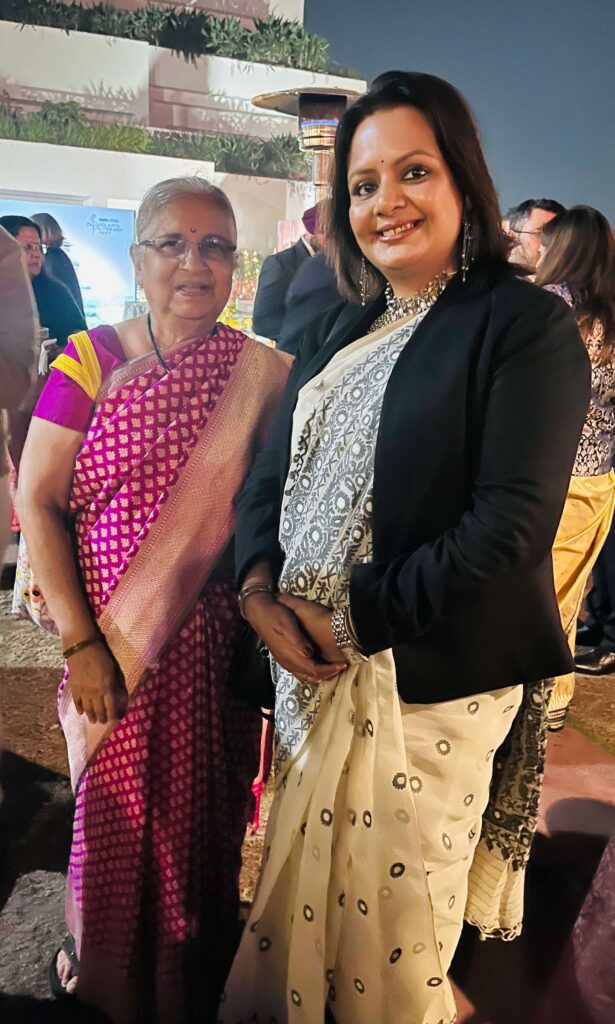 SOMA BOSE WITH SUDHA MURTY